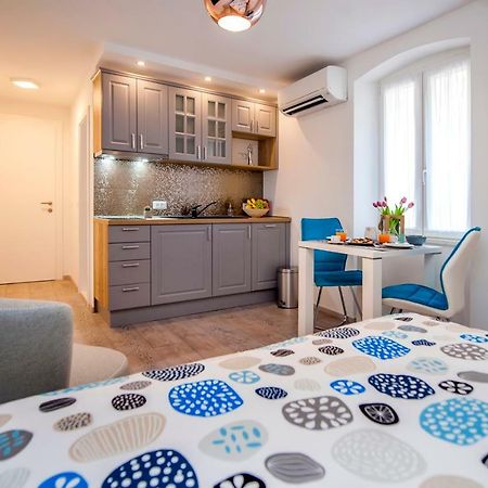 Studio Apartment Kris Rovinj Exterior foto