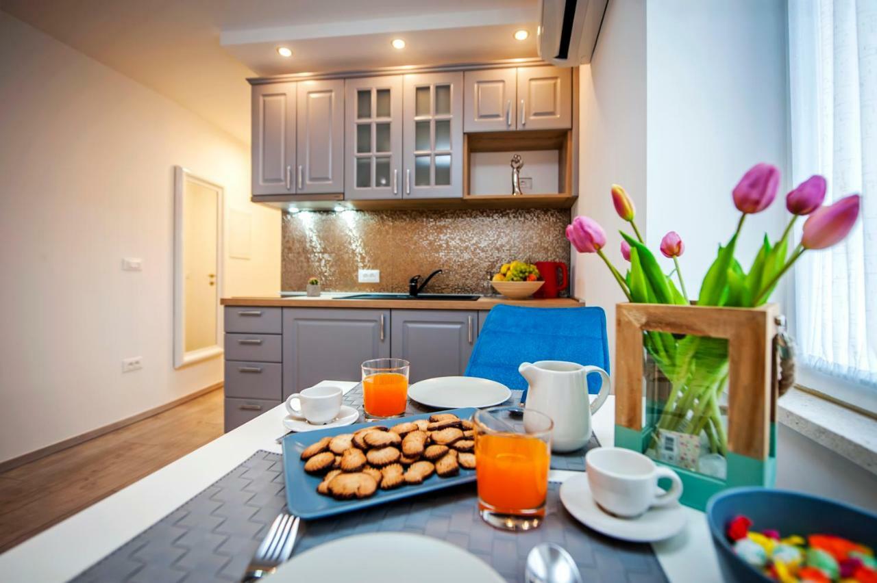 Studio Apartment Kris Rovinj Exterior foto